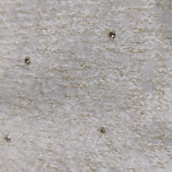 White with gold threads & beads, sz 1x - Picture 8 of 12